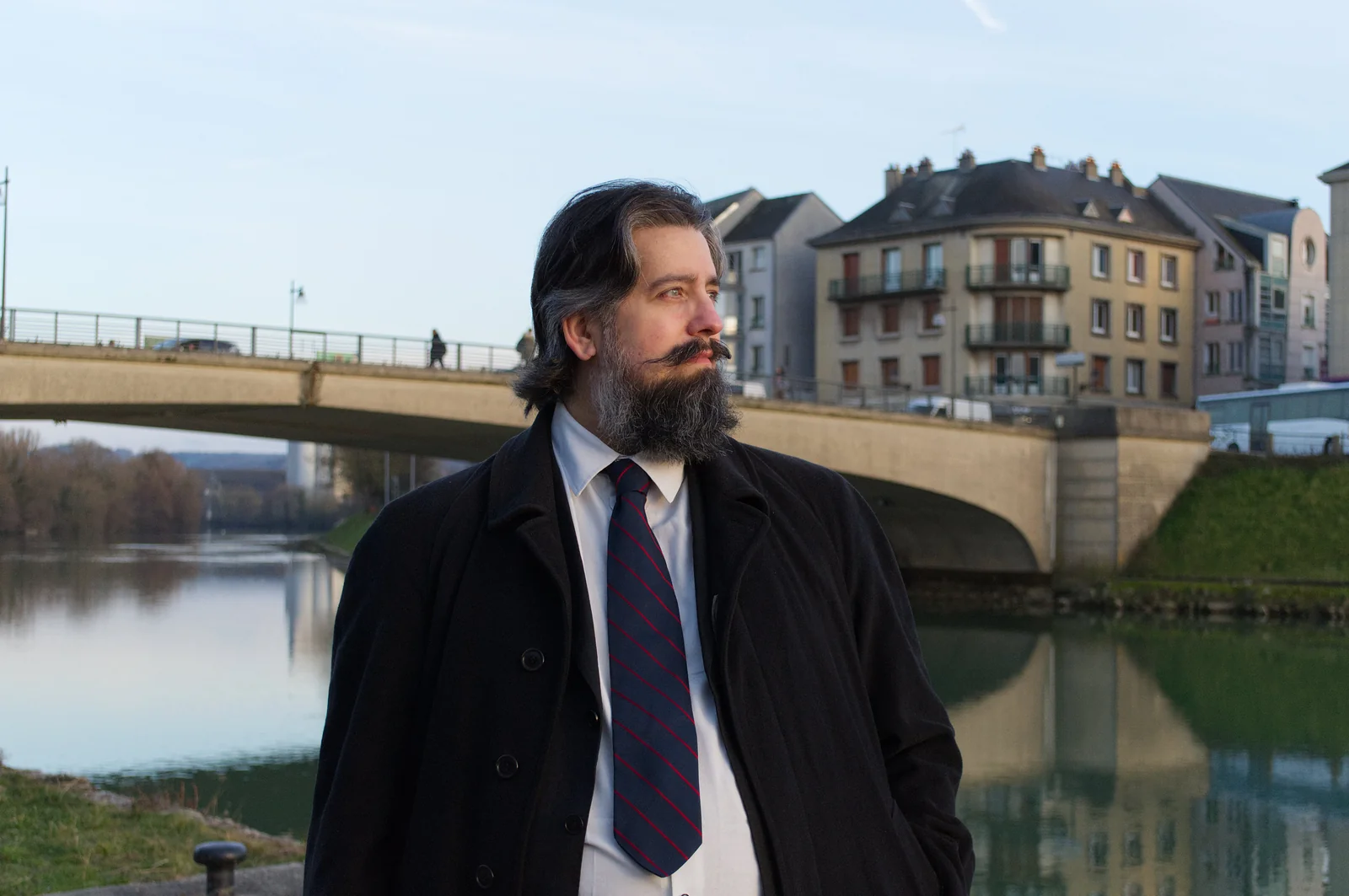 Guillaume Lebrun au bord de la Marne à Château-Thierry